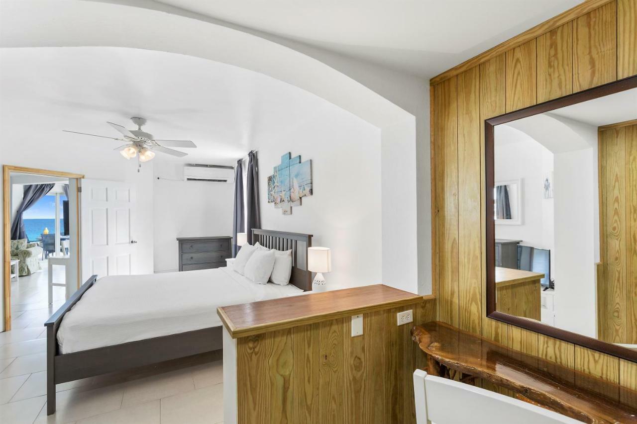 Turtle'S Nest Beach Resort Meads Bay Екстер'єр фото